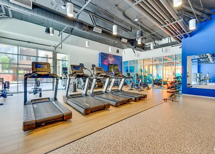 Boulevard Modern 1br Asu Pool Gym 04